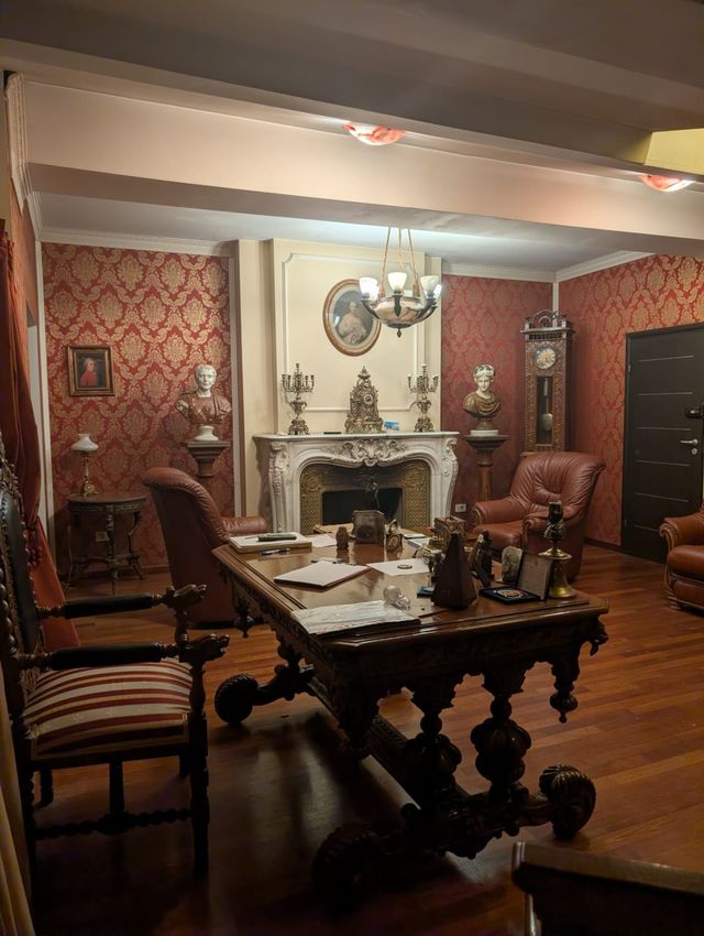 “Unique Vintage Library Studio for Filming, Interviews & Photo Shoots”