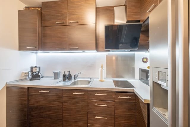 Serdica top center - 3 berdoom cosy apartment