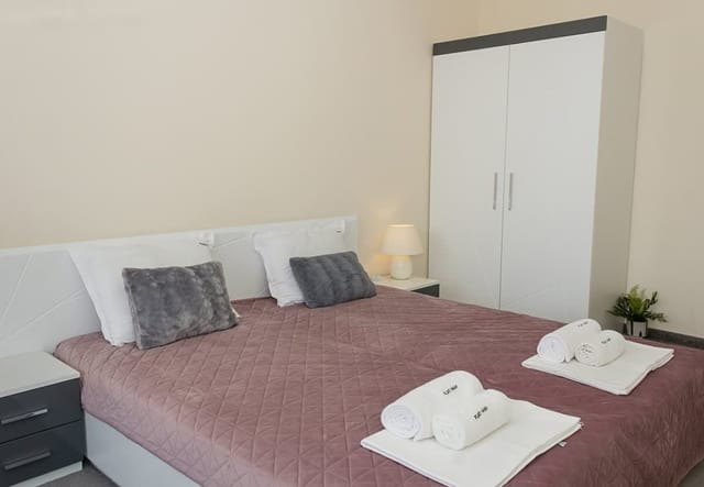 Balchik Garden Palace  2BD Flat with Balcony