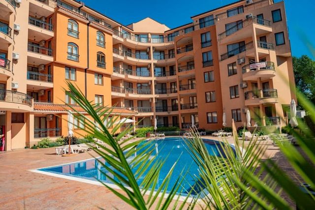 Cozy 2-bedroom apartment in Efir 2