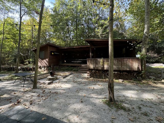 Zornitza Family Estate - Baraka