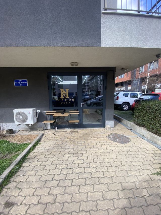 Modern Barbershop Studio