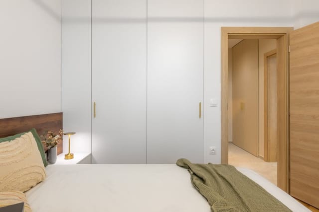 1BD Modern Serenity in Azur Delux Complex