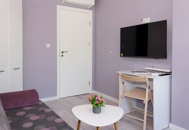 The Purplish Apartment Varna Center
