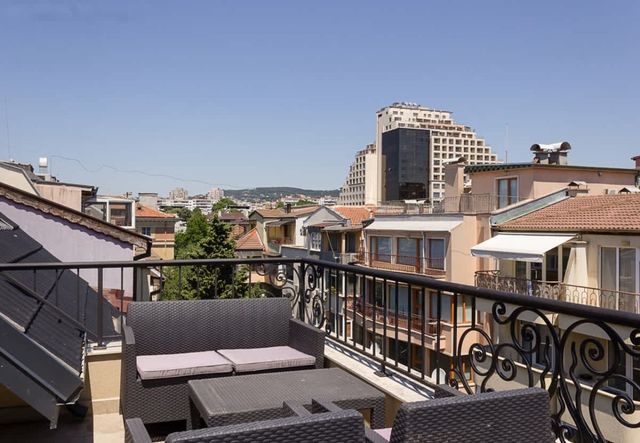 Warm&Comfy 3BD Apt Varna Center