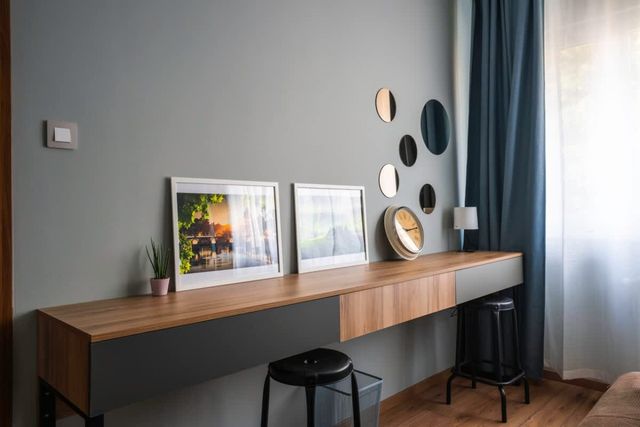 Lux Flat next to Park with working space