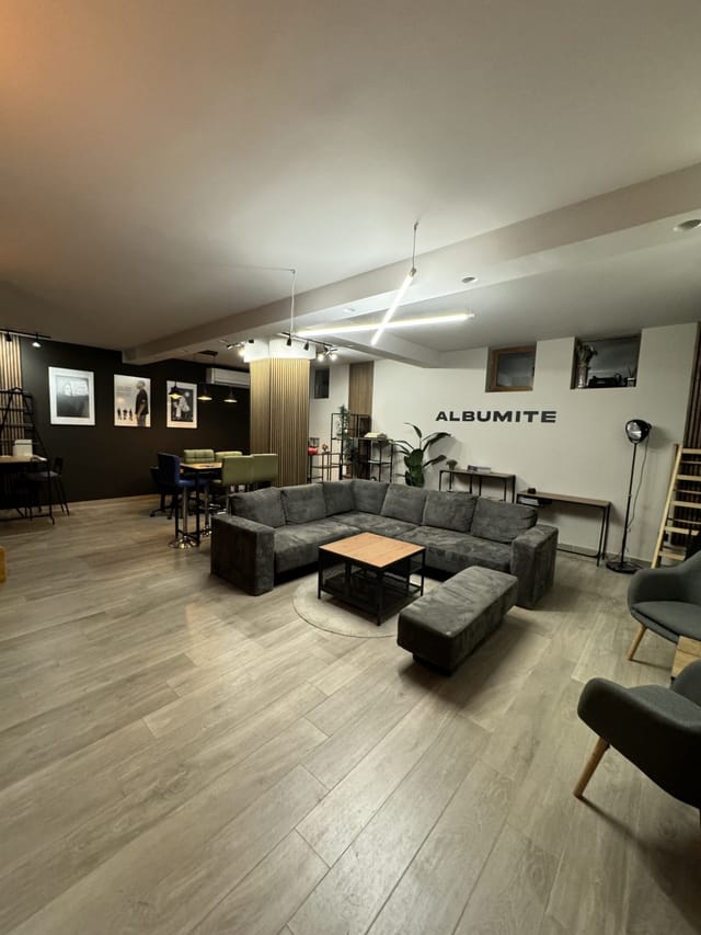 Albumite.bg - Cozy Photography Studio