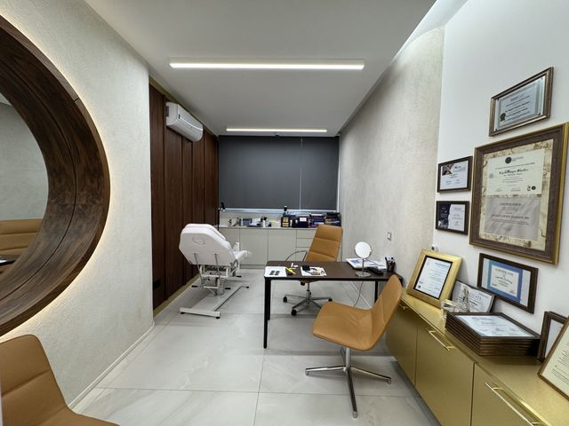 Dermatology & Plastic Surgery Clinic