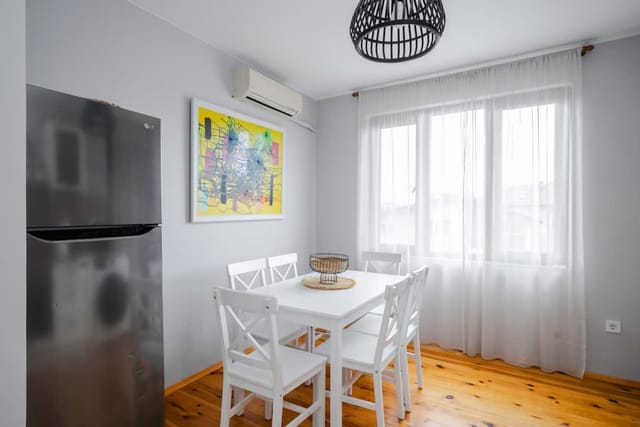 AeroLuxe Living 1BD Apartment