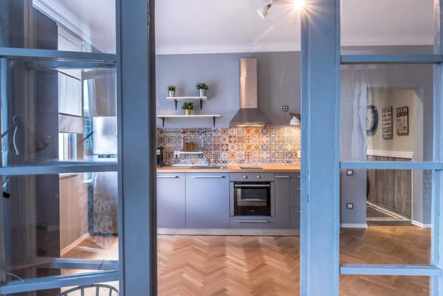 Dondukov Boulevard Two Bedroom Designer Suite - Photo 2