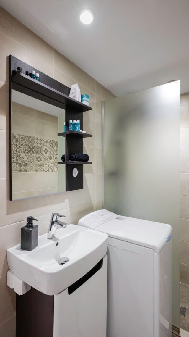 Cosy&Modern 1BD Apt close to NDK