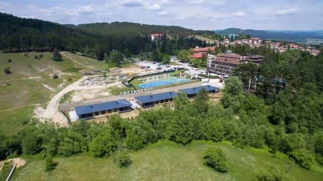 Villa Dea & Villa Ina - Villas & SPA Park in Velingrad