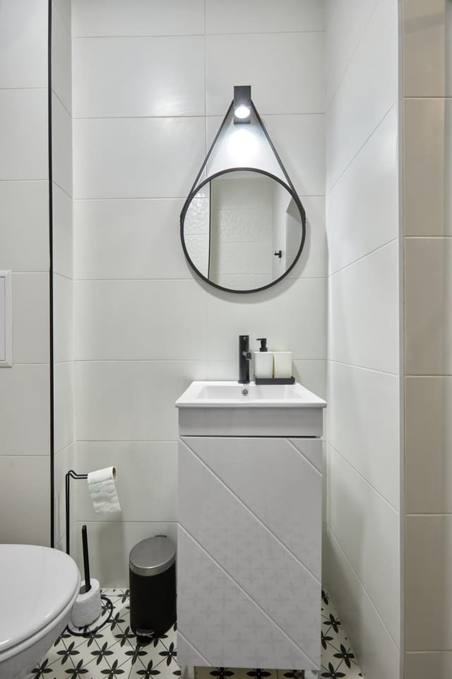 LAZUR  2BD Flat next to the Sea Garden