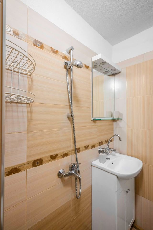 Cozy Studio in Top Centre