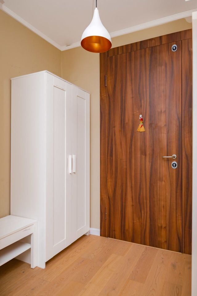 Sunny 1BR with Balcony