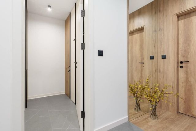 Stylish 1BR with Balcony & Parking | Skyline Varna