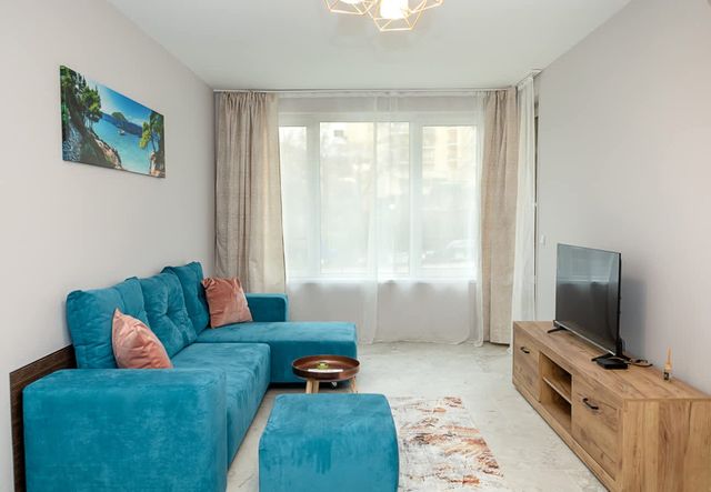 Stylish Flat with Parking St Constantine & Helena