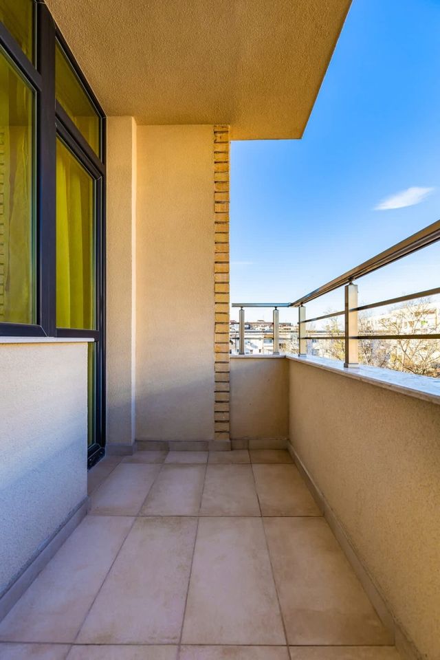 Radiant Retreat: Bright 1BD Haven in Plovdiv