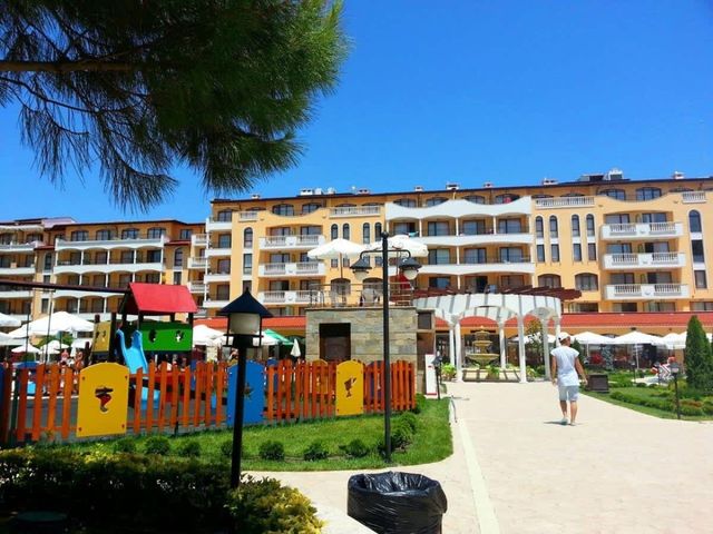 Cozy 1 bedroom apartment in Royal Sun