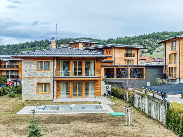 City Escape - 4 bedroom villa in Grand Therme