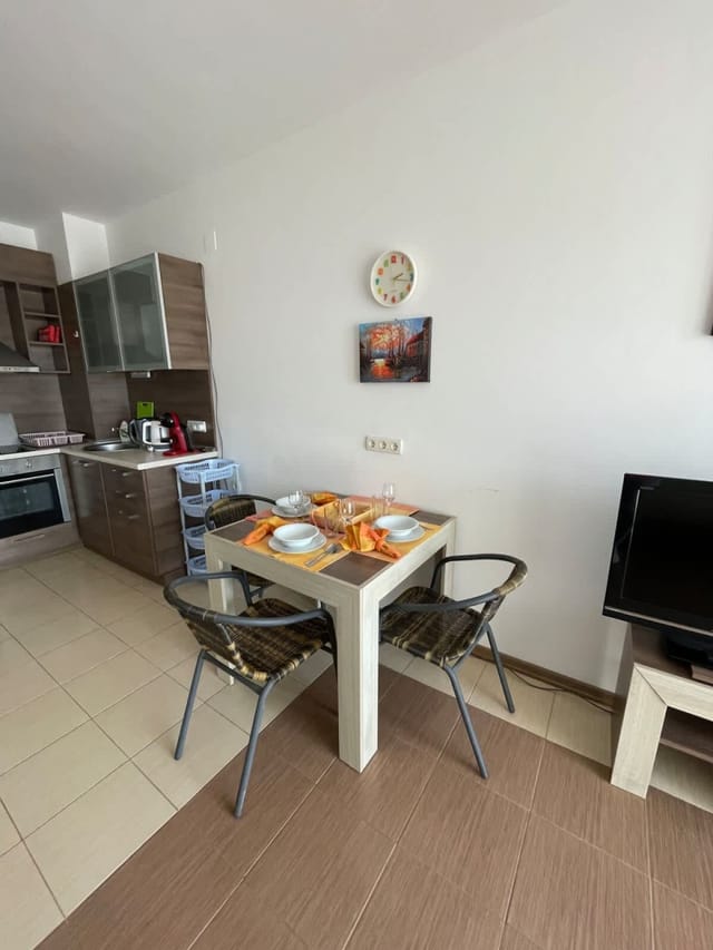 1BD Flat on the Beach with Parking - Photo 3