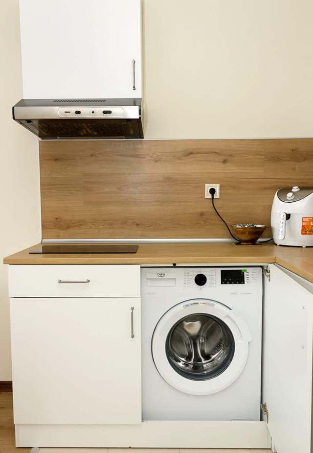 Cozy 1BD Flat in Golden Sands with All You Need