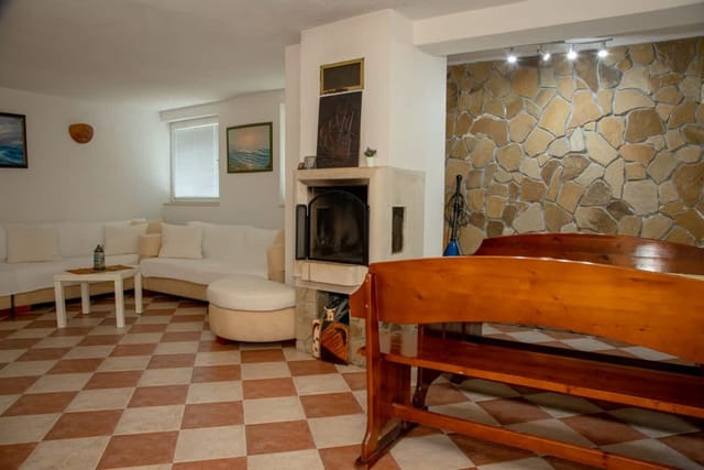 Villa Beni  4-Bedroom Private House