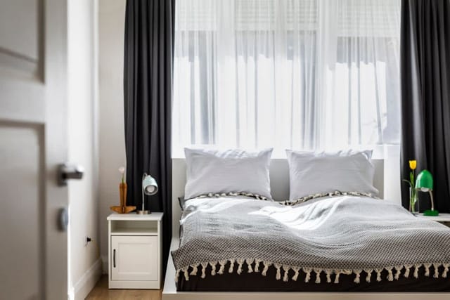 A French affair. With parking, style and elegance.