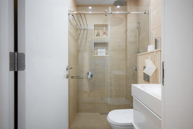 Modern 2BD Flat with Prime Location and Workspace