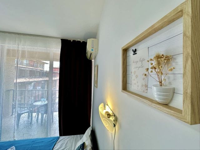 Cozy pool view studio  Sunny View Central