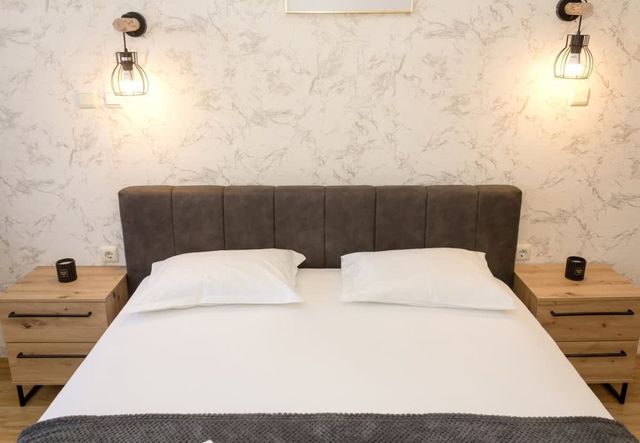 Bright 1-bedroom Flat with Balcony in Golden Sands