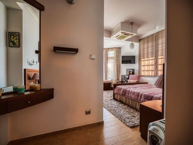 Luxury Villa with Pool- 4 Bedrooms in BlackSeaRama