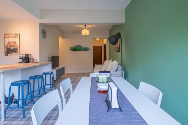 Enjoy The Ride | 2-BDR Lozenec Central Apartment