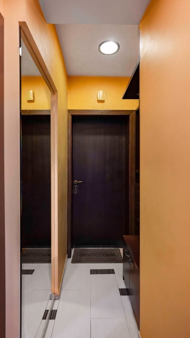 Central 1BD Apartment Next to Women's Market