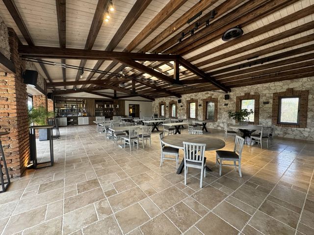 Zornitza Family Estate - Winery