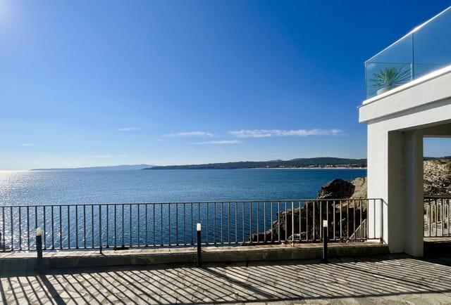 Loft-Style Studio Apartment on the Beach