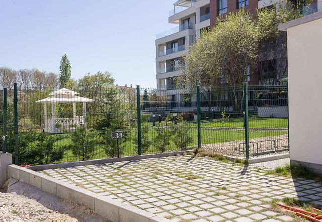 Sunny 1BD Flat in St Constantine & Helena Complex