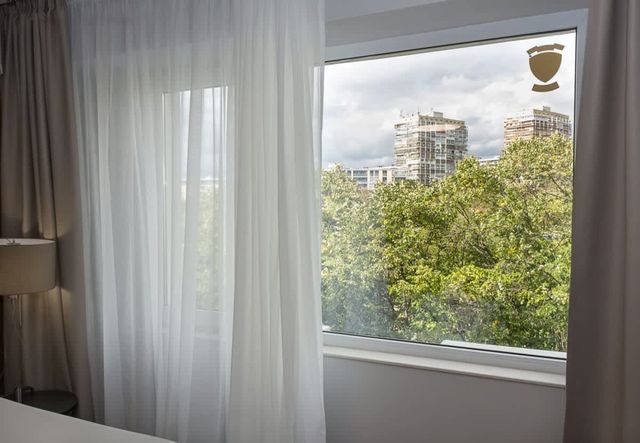 1BD Sea Garden Retreat with Dedicated Workspace