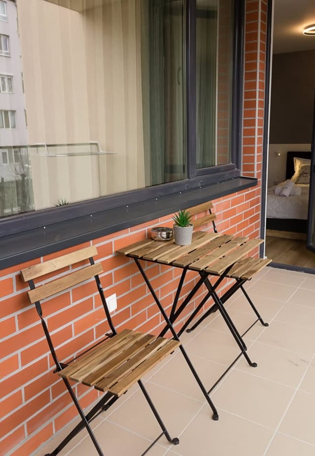 Modern Seaside Retreat 1BD Apartments