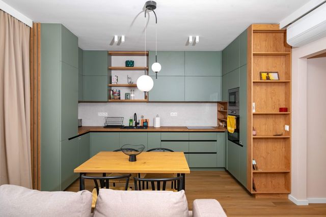 Spacious 2BR Apartment - Modern Design