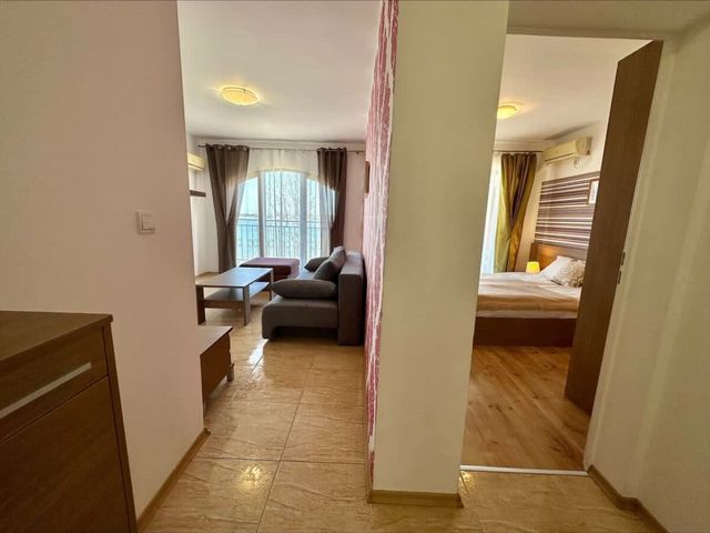 Cozy Aheloy  3 pokoje  Superior apartment