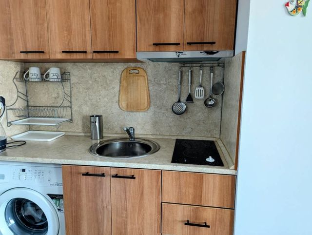 Cozy studio in Apollon 7