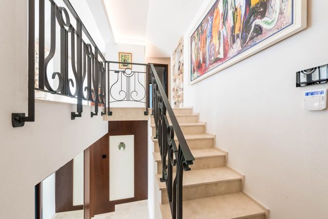 Seaside Luxury Beach Vacation Home – Balchik