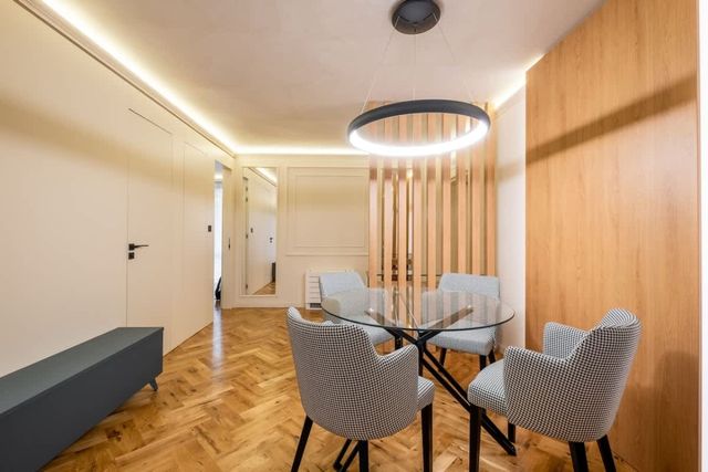 SOFapart Comfy and Elegant Apt with 2 BDR/ Parking