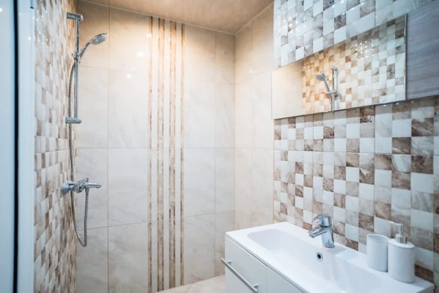 Black Sea Luxury 2bdrm Apartment