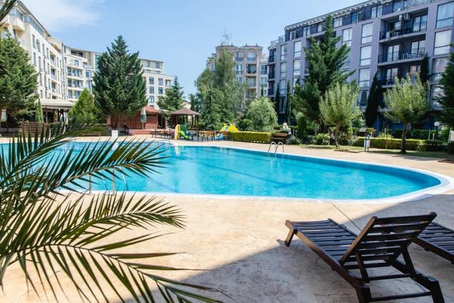 Compact studio with indoor pool near Cacao Beach