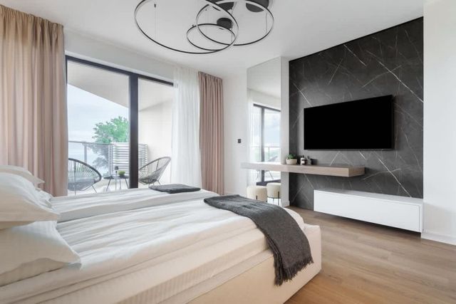 Stylish 1BR with Balcony & Parking | Skyline Varna