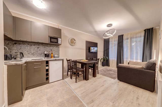 Ski Slope Retreat at Dream View