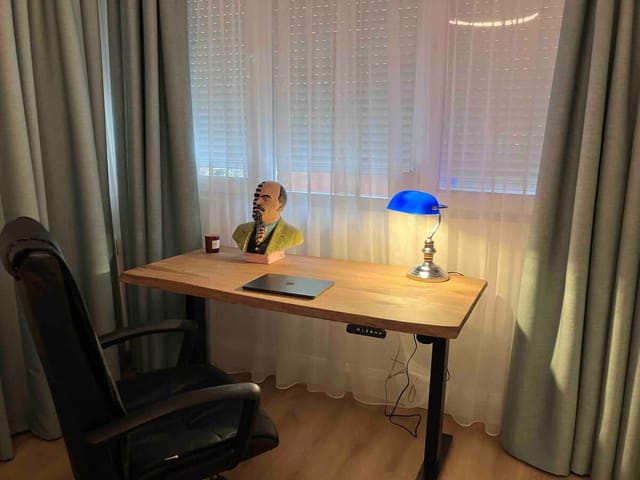 A French affair. With parking, style and elegance.