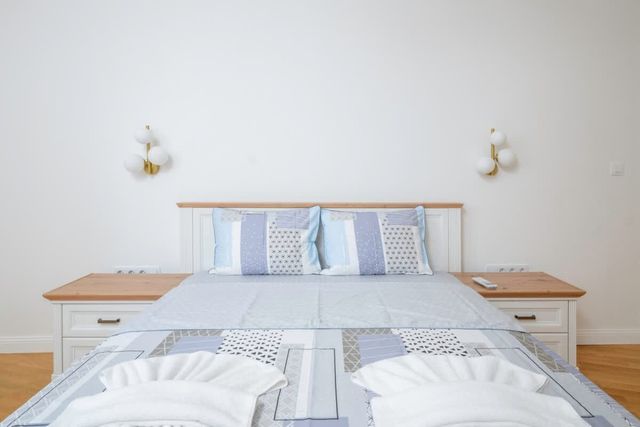 The Purely Placed 1BD Central Flat